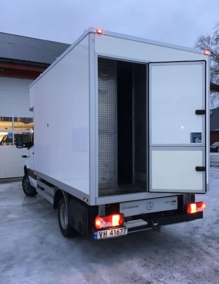 2012 Mercedes-Benz Sprinter EU-GODKJENT SVÆRT LAV KM! - Camião furgão: foto 4 2012 Mercedes-Benz Sprinter EU-GODKJENT SVÆRT LAV KM! - Camião furgão: foto 4