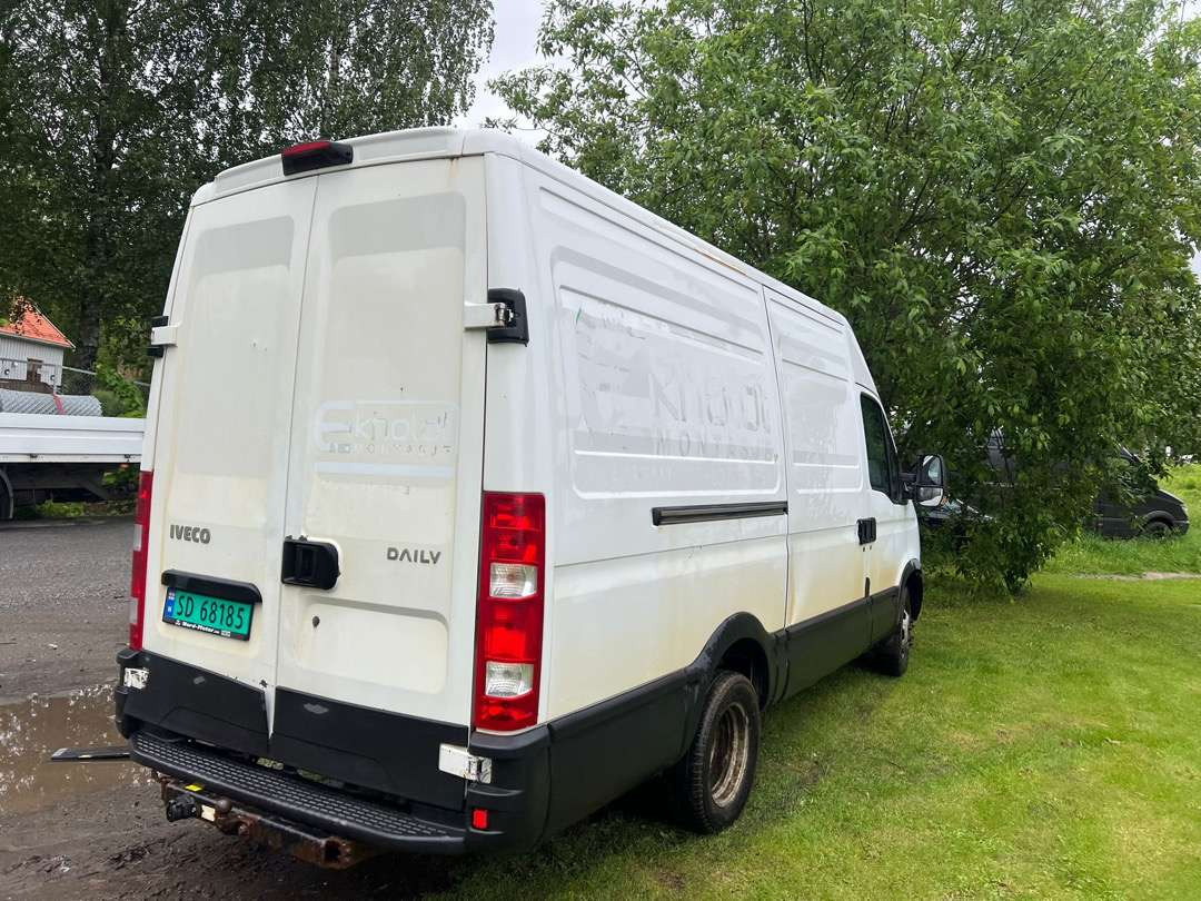 2014 Iveco Daily varebil//Grønne skilt//EU-GODKJENT - Furgão: foto 4 2014 Iveco Daily varebil//Grønne skilt//EU-GODKJENT - Furgão: foto 4