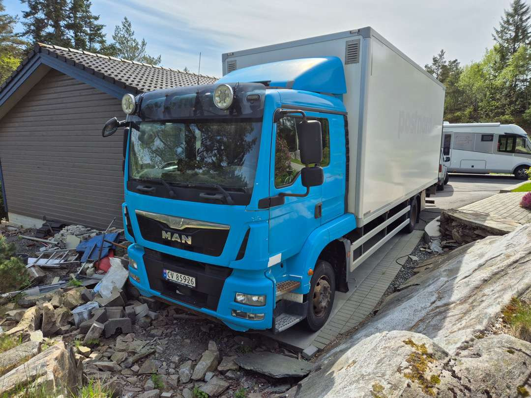 2016 Skapbil MAN TGM15.250 EU-godkjent Euroklasse 6T - Camião furgão: foto 1 2016 Skapbil MAN TGM15.250 EU-godkjent Euroklasse 6T - Camião furgão: foto 1