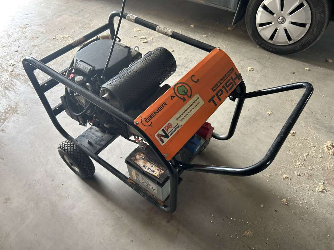 2021 Bensinaggregat fra Genger Professional TP15 H - Equipamento para oficina: foto 1 2021 Bensinaggregat fra Genger Professional TP15 H - Equipamento para oficina: foto 1