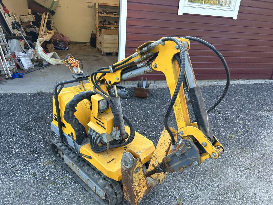 2006 elektrisk drevet rivningsrobot Fra Brokk 40 - Máquina de outro: foto 2 2006 elektrisk drevet rivningsrobot Fra Brokk 40 - Máquina de outro: foto 2