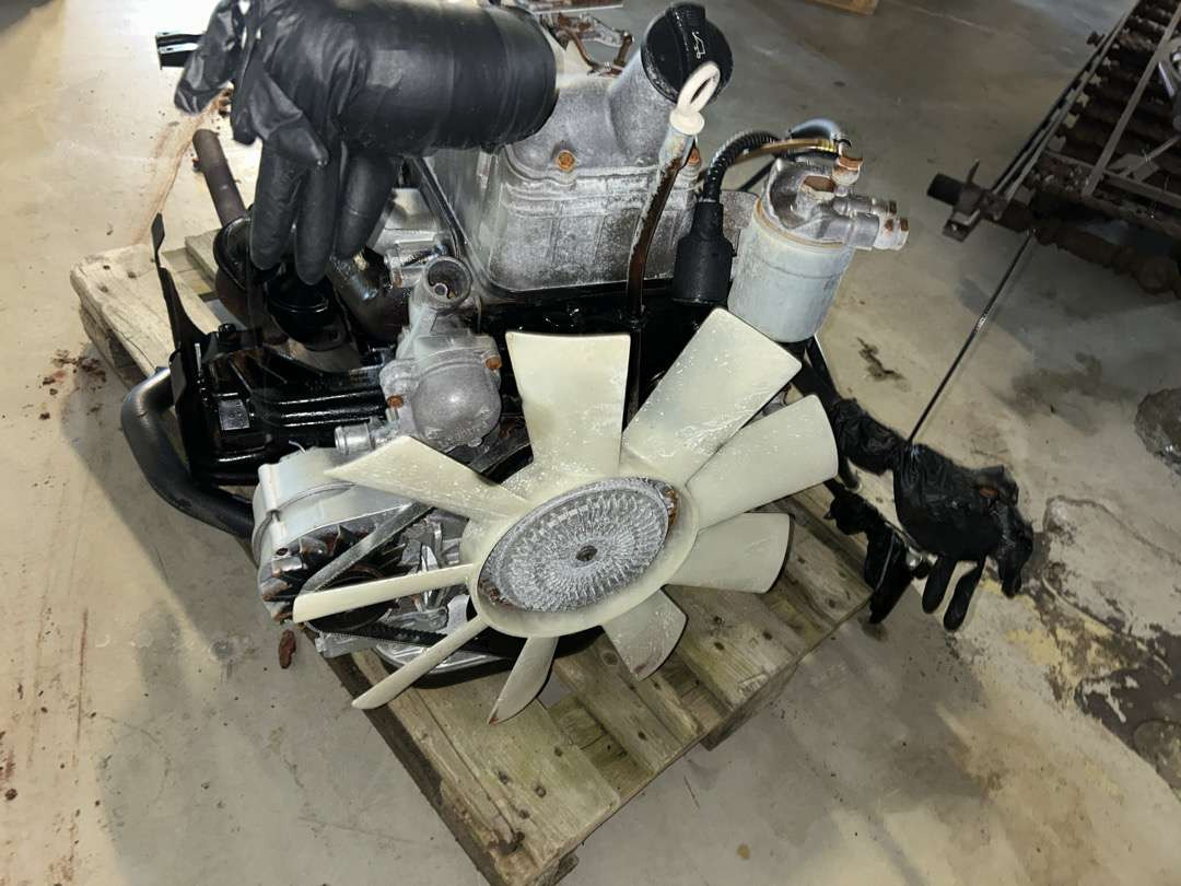 Mercedes motor 5 sylinder med girkasse med kraftuttak - Ferramenta/ Equipamento: foto 5 Mercedes motor 5 sylinder med girkasse med kraftuttak - Ferramenta/ Equipamento: foto 5