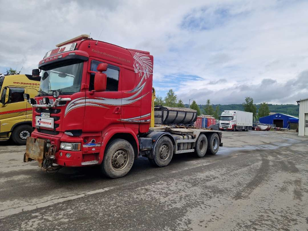Scania R580 Brøytebil med sideplog og hydraulisk saltsystem - Camião polibenne: foto 2 Scania R580 Brøytebil med sideplog og hydraulisk saltsystem - Camião polibenne: foto 2
