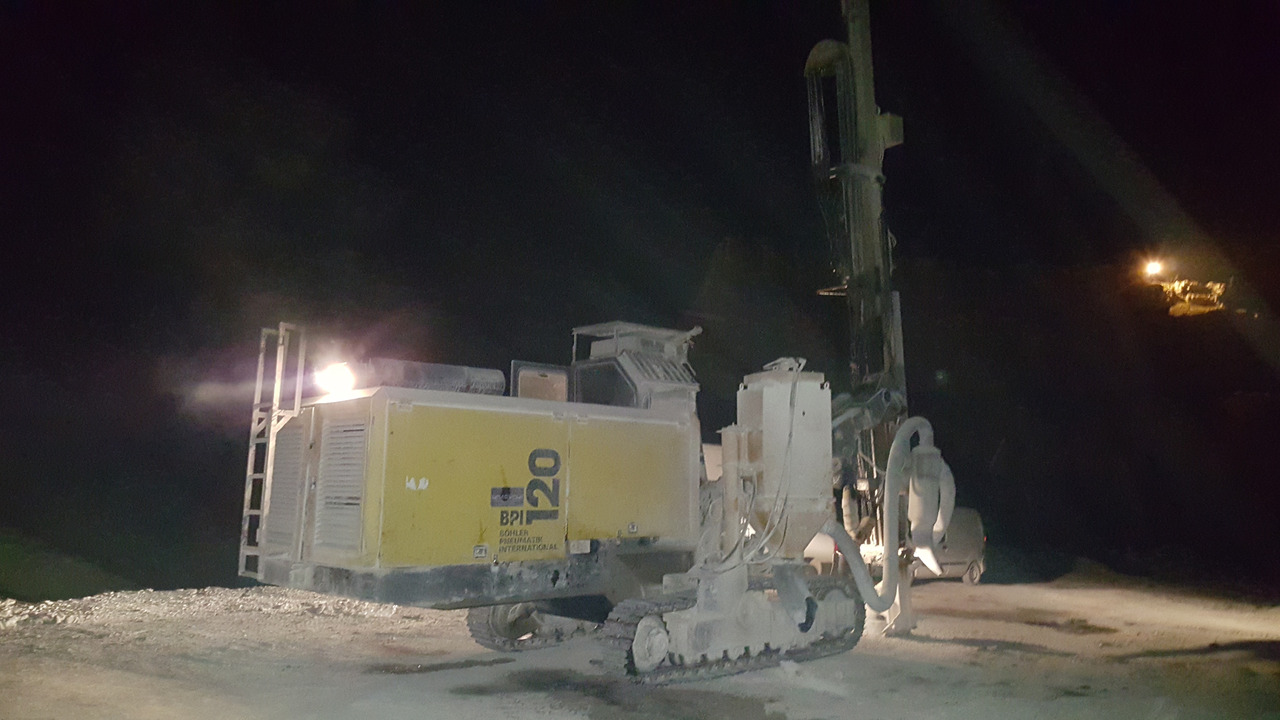 BÖHLER BPI 120 - Máquina de perfuração: foto 3 BÖHLER BPI 120 - Máquina de perfuração: foto 3