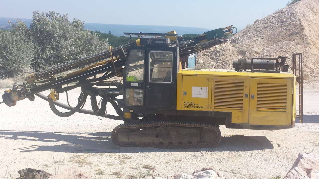 BÖHLER BPI 120 - Máquina de perfuração: foto 1 BÖHLER BPI 120 - Máquina de perfuração: foto 1