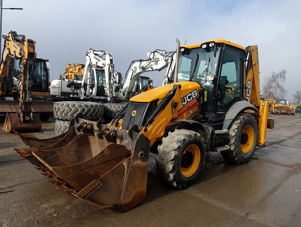 JCB 3 CX Contractor - Retroescavadeira: foto 1 JCB 3 CX Contractor - Retroescavadeira: foto 1