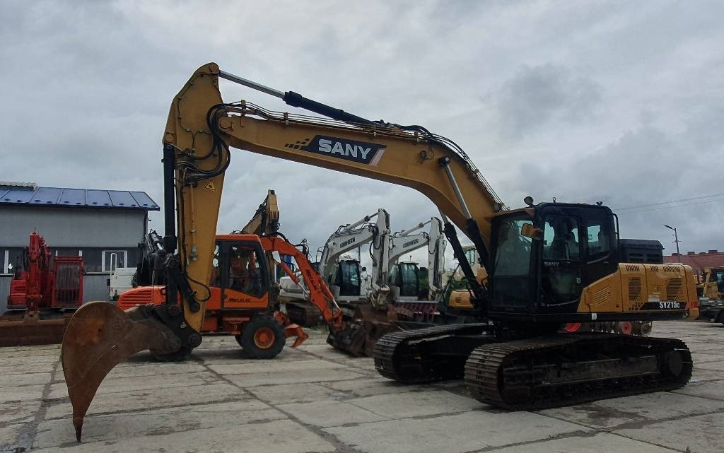 Sany SY 215 C - Escavadora de rastos: foto 1 Sany SY 215 C - Escavadora de rastos: foto 1
