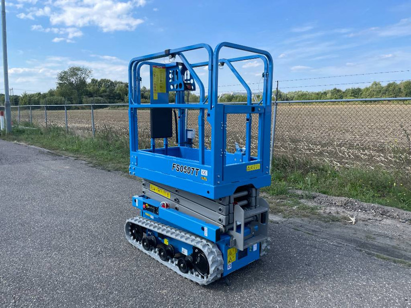 Fronteq FS0507T Tracked Scissor Lift - Plataforma de Tijera/ Plataforma de tesoura: foto 3 Fronteq FS0507T Tracked Scissor Lift - Plataforma de Tijera/ Plataforma de tesoura: foto 3