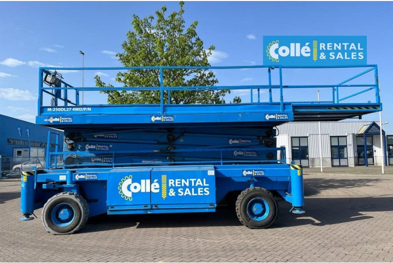 Holland lift M 250 DL 27 | 2003 - Plataforma de Tijera/ Plataforma de tesoura: foto 2 Holland lift M 250 DL 27 | 2003 - Plataforma de Tijera/ Plataforma de tesoura: foto 2