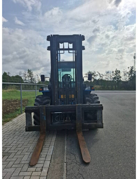 Manitou M 50.4 T | 2012 - Empilhador a diesel: foto 5 Manitou M 50.4 T | 2012 - Empilhador a diesel: foto 5