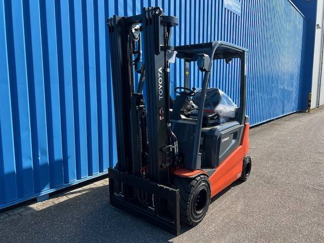 Toyota Traigo 80 9FBM35T | 2024 - Empilhador elétrico: foto 4 Toyota Traigo 80 9FBM35T | 2024 - Empilhador elétrico: foto 4