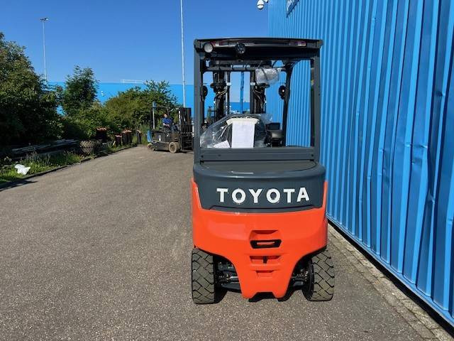 Toyota Traigo 80 9FBM35T | 2024 - Empilhador elétrico: foto 3 Toyota Traigo 80 9FBM35T | 2024 - Empilhador elétrico: foto 3