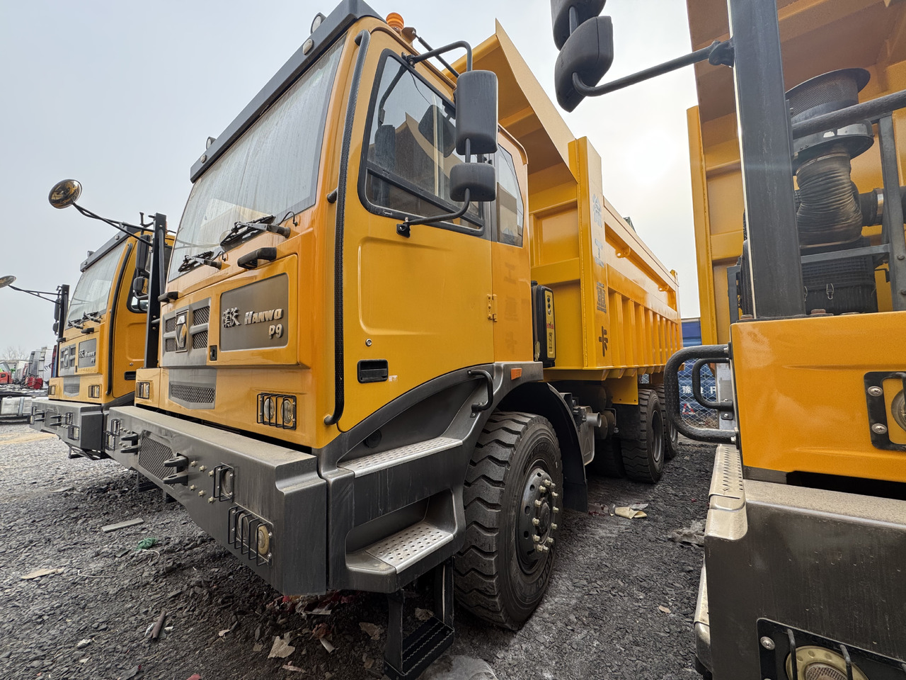 HANWO P9 - Camião basculante: foto 2 HANWO P9 - Camião basculante: foto 2