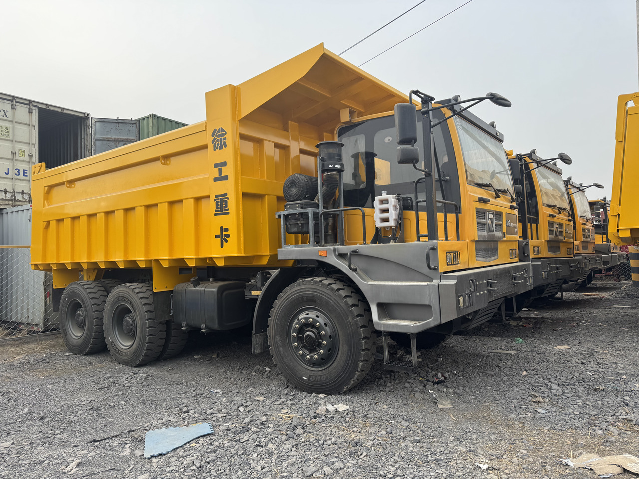 HANWO P9 - Camião basculante: foto 1 HANWO P9 - Camião basculante: foto 1