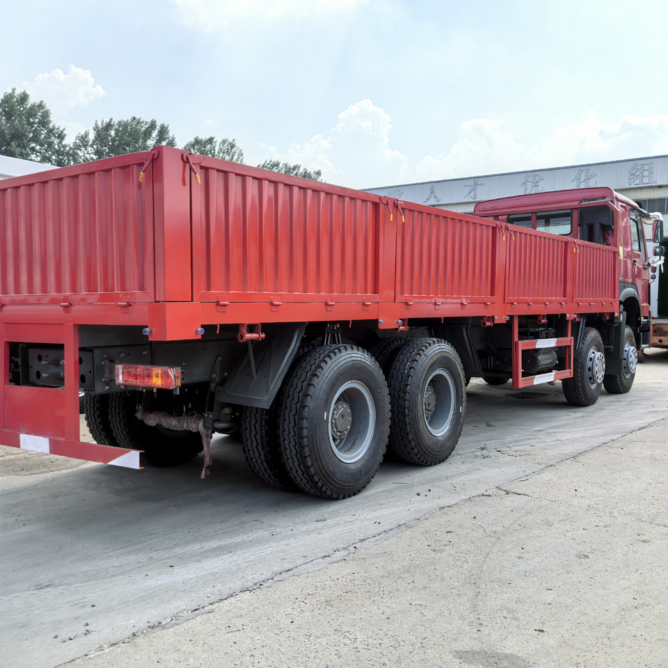 SINOTRUCK HOWO - Camião de caixa aberta/ Plataforma: foto 3 SINOTRUCK HOWO - Camião de caixa aberta/ Plataforma: foto 3