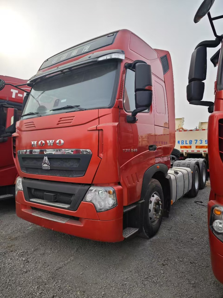 HOWO - Tractor: foto 1 HOWO - Tractor: foto 1
