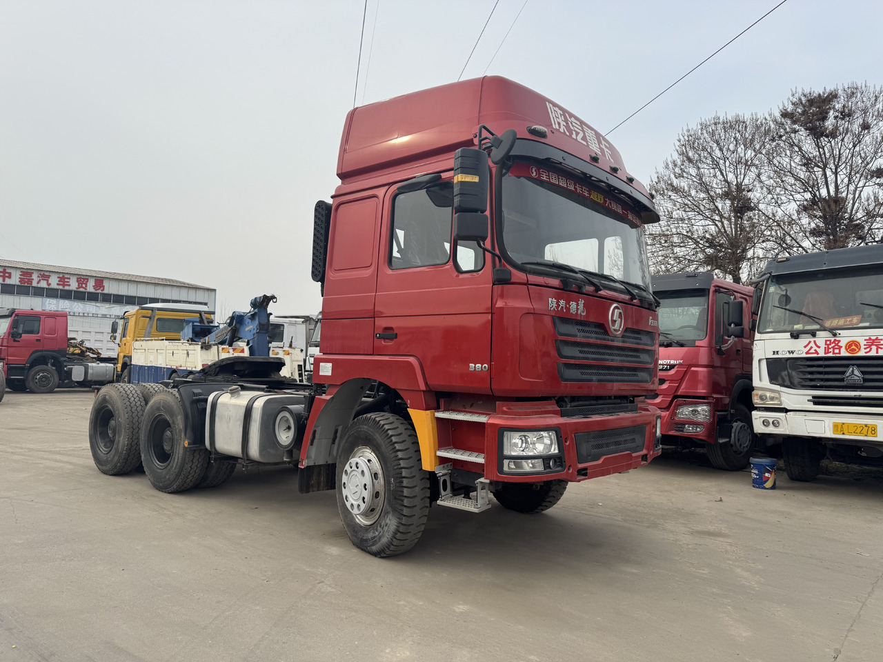 SHACMAN F3000 - Tractor: foto 1 SHACMAN F3000 - Tractor: foto 1