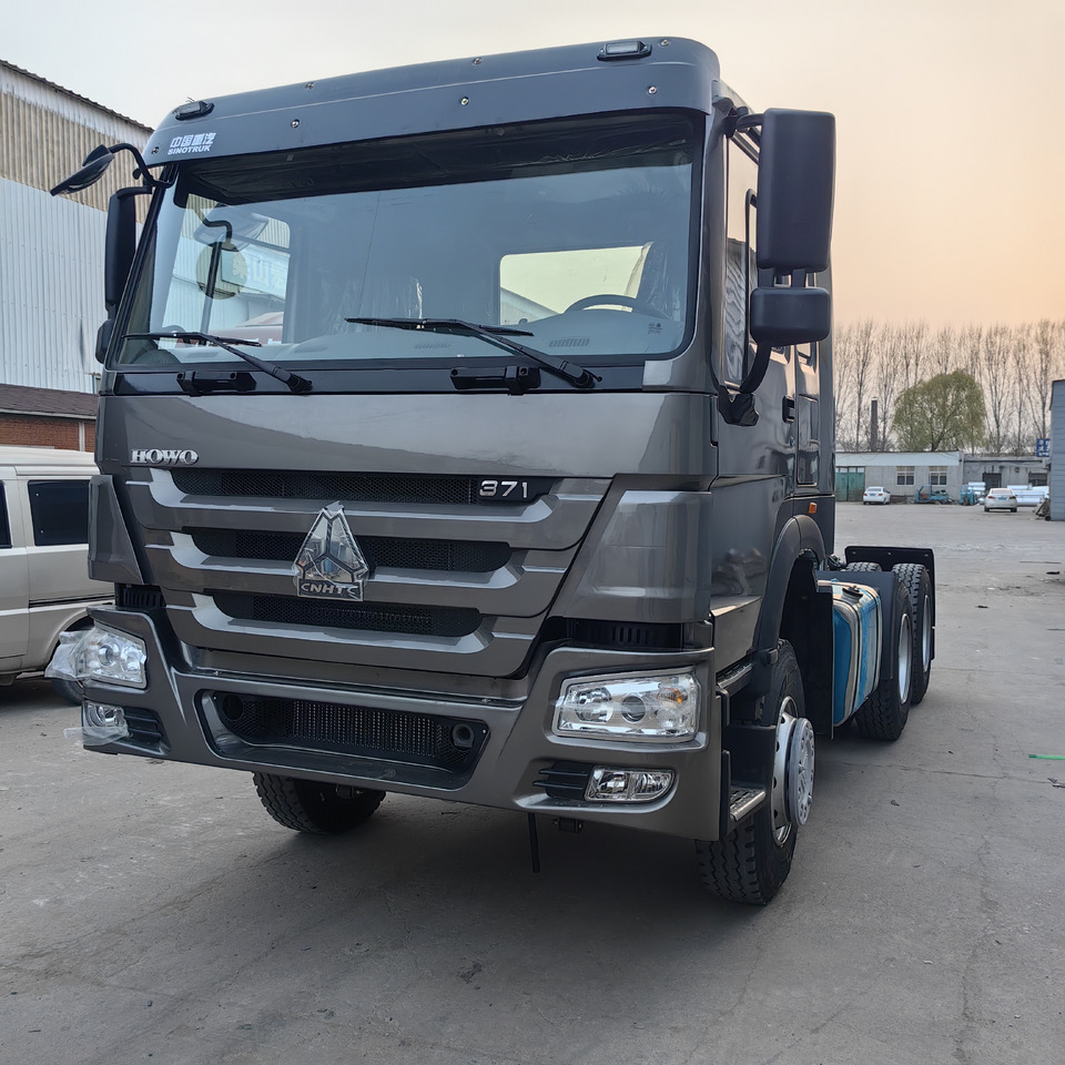 SINOTRUCK HOWO  - Tractor: foto 1 SINOTRUCK HOWO  - Tractor: foto 1