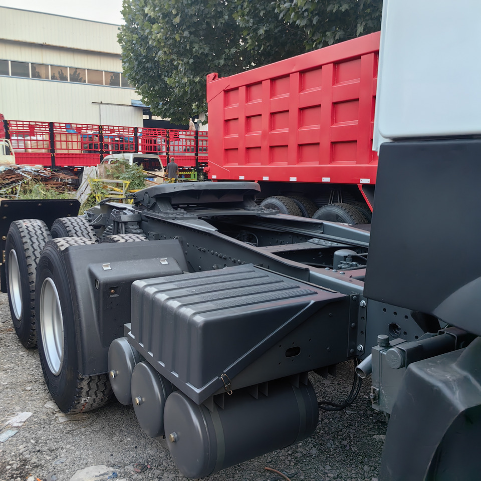 SINOTRUCK HOWO - Tractor: foto 5 SINOTRUCK HOWO - Tractor: foto 5