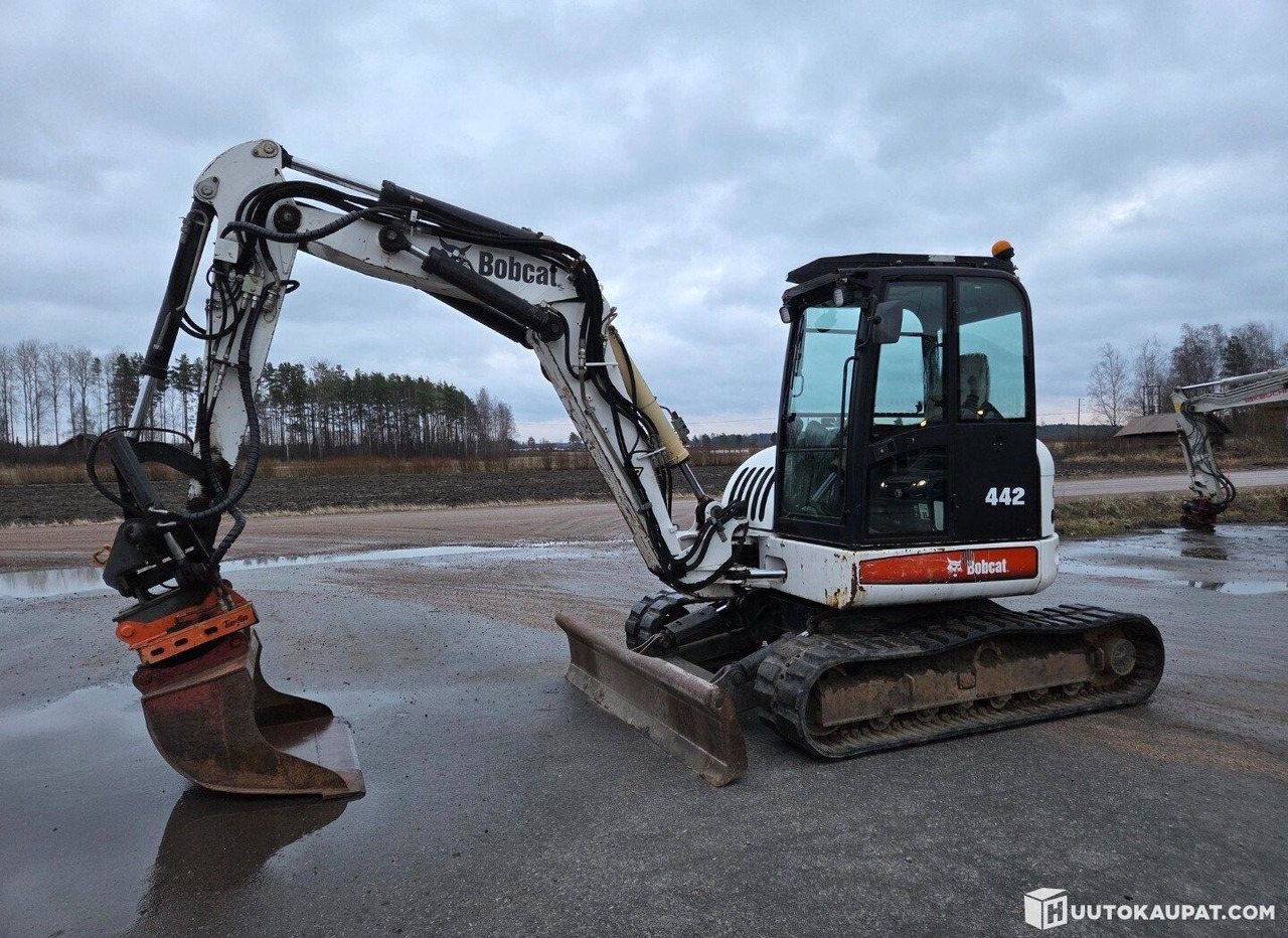 Bobcat 442, 2006, Diesel, 4,565 h Excavator, Honkajoki - Mini escavadeira: foto 1 Bobcat 442, 2006, Diesel, 4,565 h Excavator, Honkajoki - Mini escavadeira: foto 1