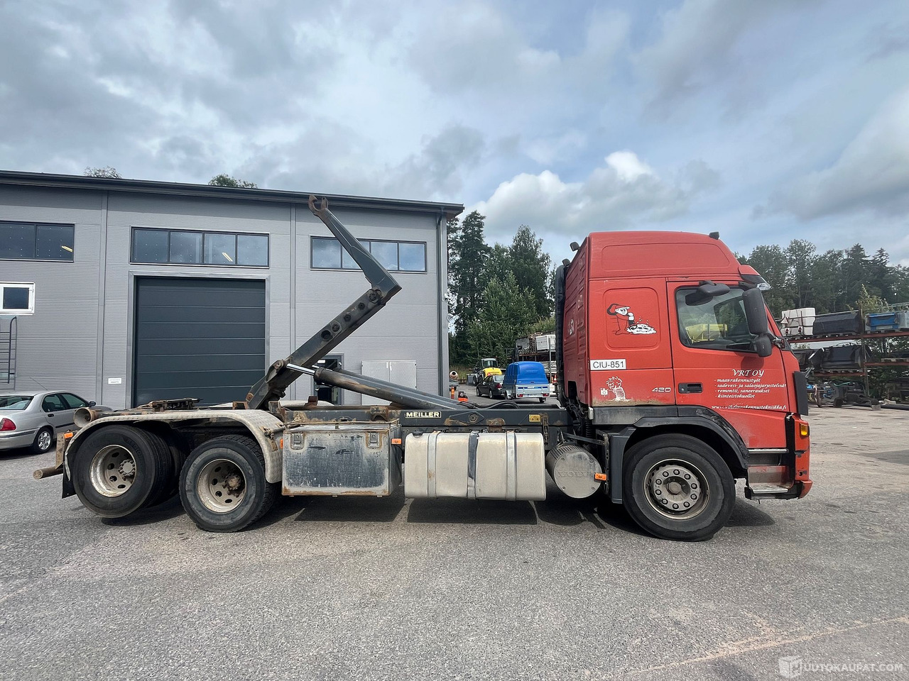 Volvo FM12, koukkulavakuorma-auto, 2003 *ALV-vähennyskelpoinen*, Vihti - Camião: foto 4 Volvo FM12, koukkulavakuorma-auto, 2003 *ALV-vähennyskelpoinen*, Vihti - Camião: foto 4
