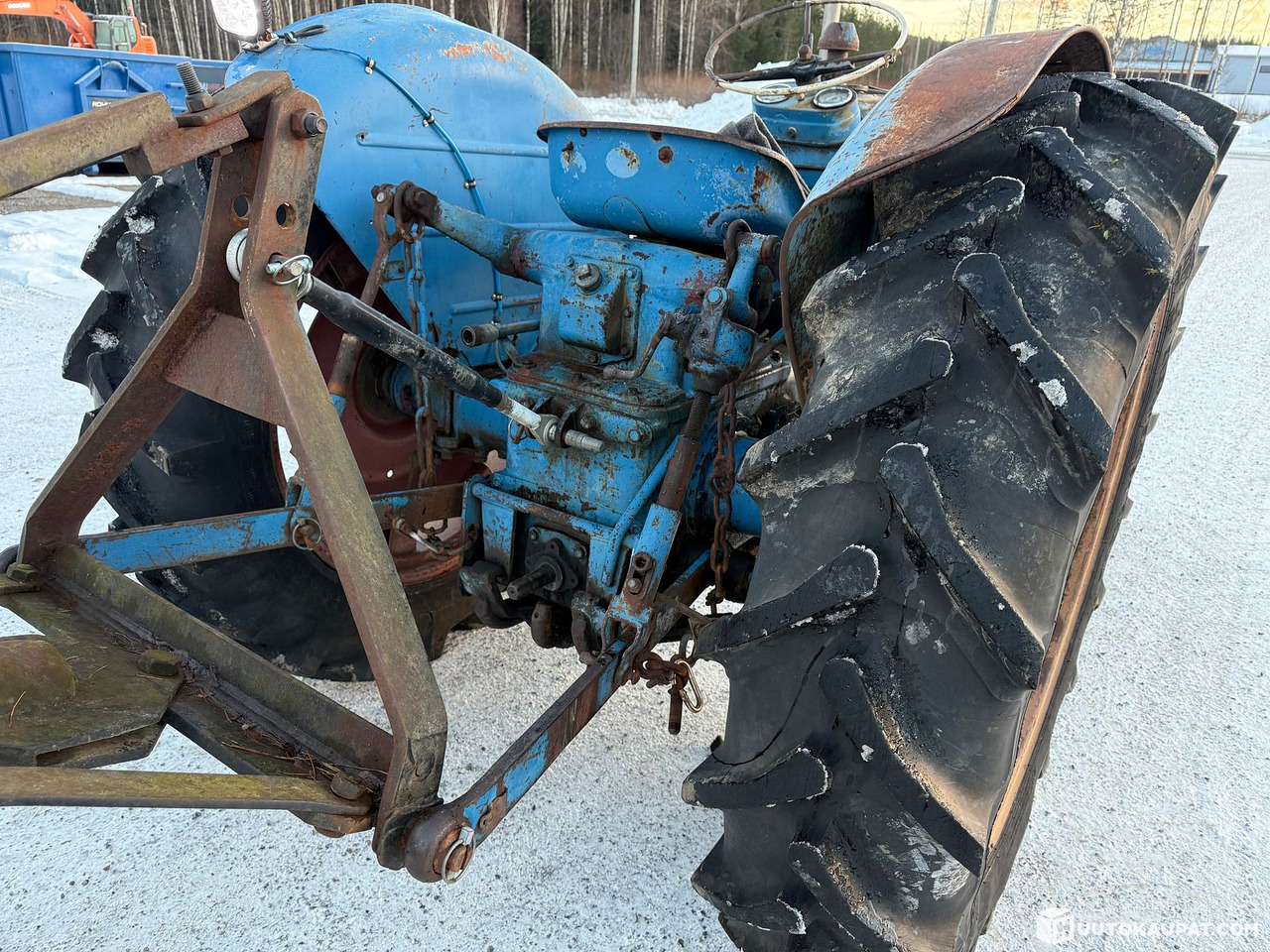 Fordson Power Major perälevyllä, Virrat - Trator: foto 5 Fordson Power Major perälevyllä, Virrat - Trator: foto 5