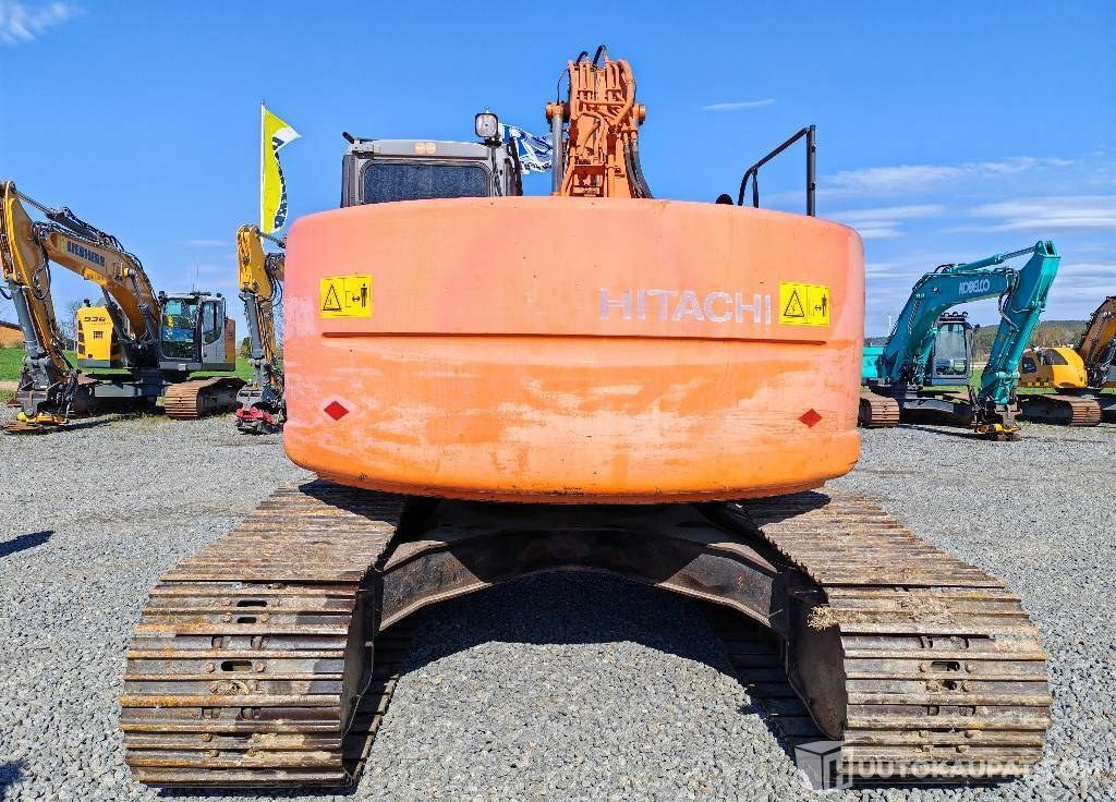 Hitachi ZX 225 US, 2003, 16 156 h Kaivinkone, Kurikka - Escavadora de rastos: foto 4 Hitachi ZX 225 US, 2003, 16 156 h Kaivinkone, Kurikka - Escavadora de rastos: foto 4