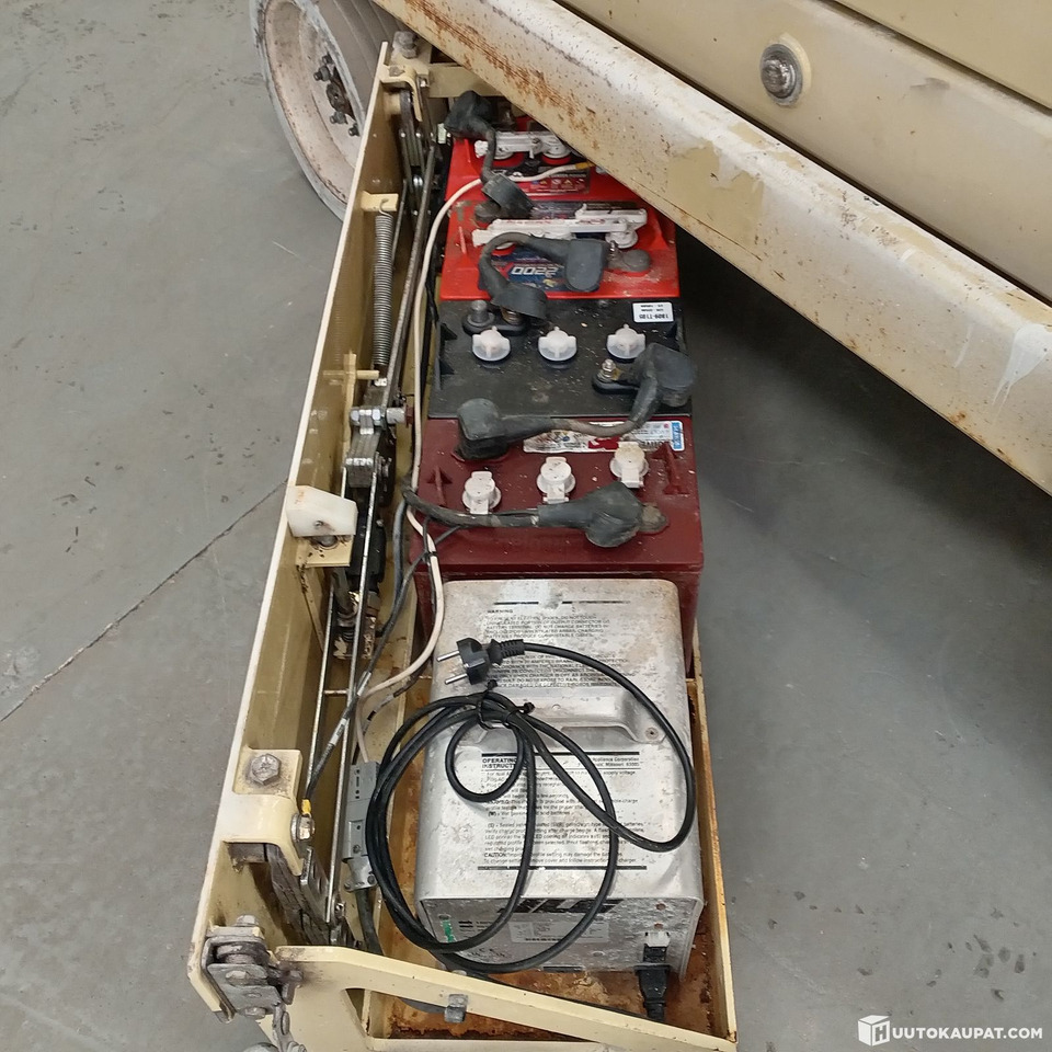 JLG 2646 E2 Akkukäyttöinen saksilavanostin, Hollola - Plataforma de Tijera/ Plataforma de tesoura: foto 5 JLG 2646 E2 Akkukäyttöinen saksilavanostin, Hollola - Plataforma de Tijera/ Plataforma de tesoura: foto 5