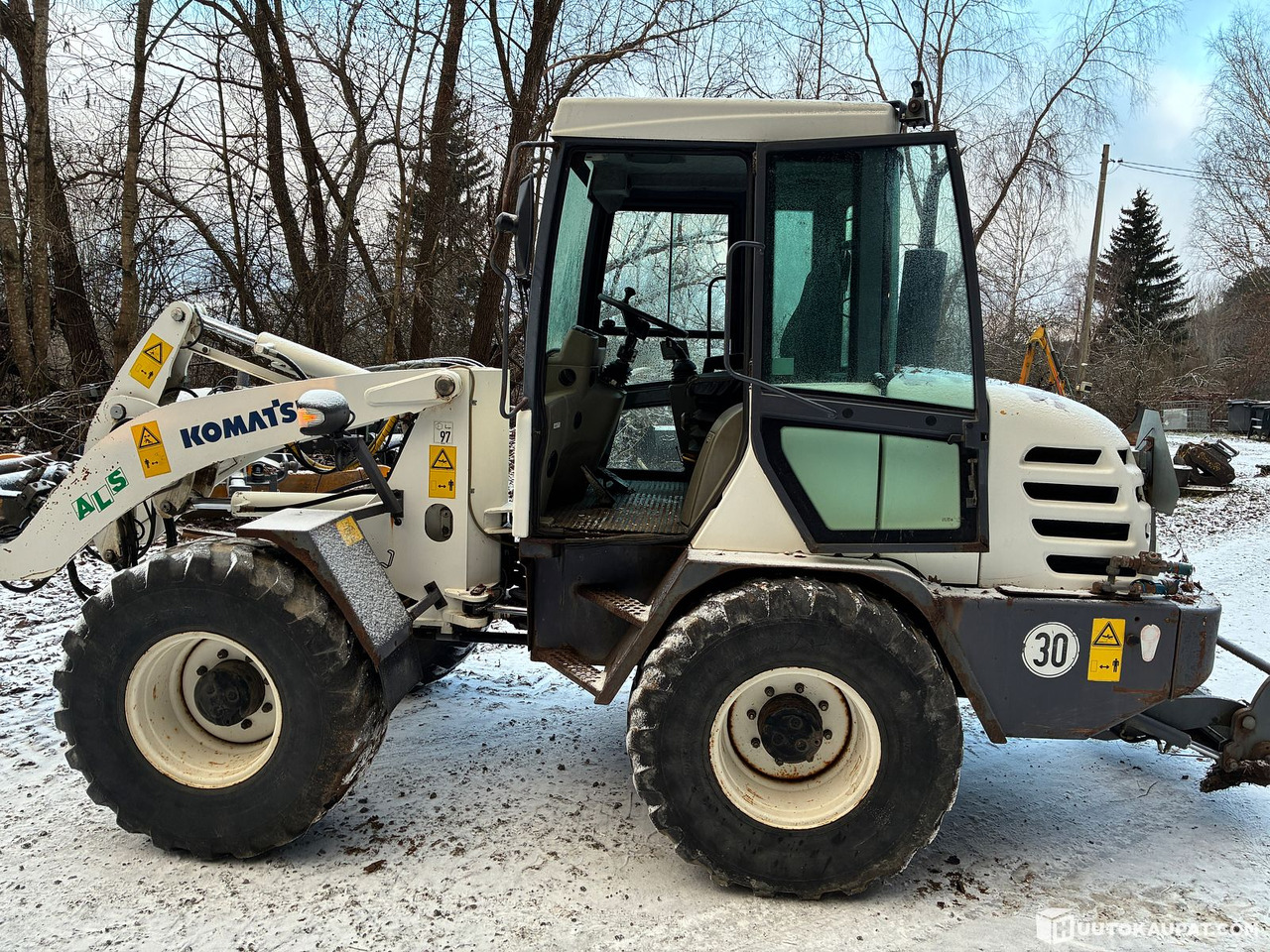 Komatsu WA 75-3, 2001 wheel loader, Pälkäne - Pá carregadora de rodas: foto 4 Komatsu WA 75-3, 2001 wheel loader, Pälkäne - Pá carregadora de rodas: foto 4