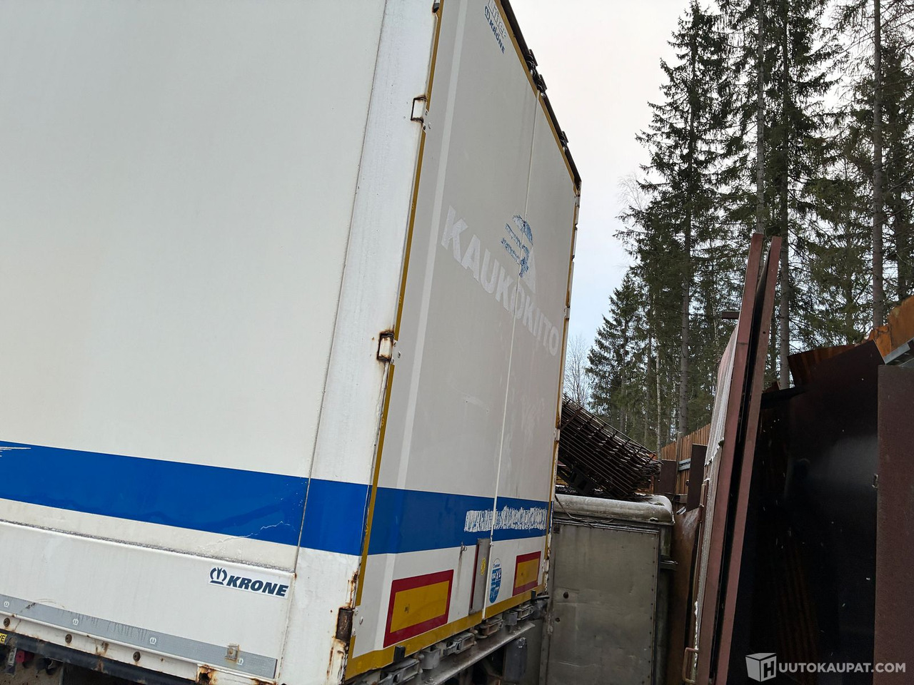 Krone Puoliperävaunu, 2014, Hyvinkää - Semi-reboque furgão: foto 3 Krone Puoliperävaunu, 2014, Hyvinkää - Semi-reboque furgão: foto 3