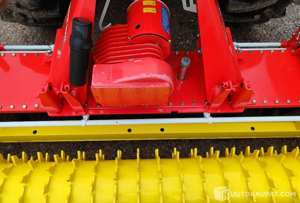 Pöttinger Lion 3002, tasojyrsin, OKRASPECIAL, 2018, Hämeenlinna - Máquina agrícola: foto 4 Pöttinger Lion 3002, tasojyrsin, OKRASPECIAL, 2018, Hämeenlinna - Máquina agrícola: foto 4