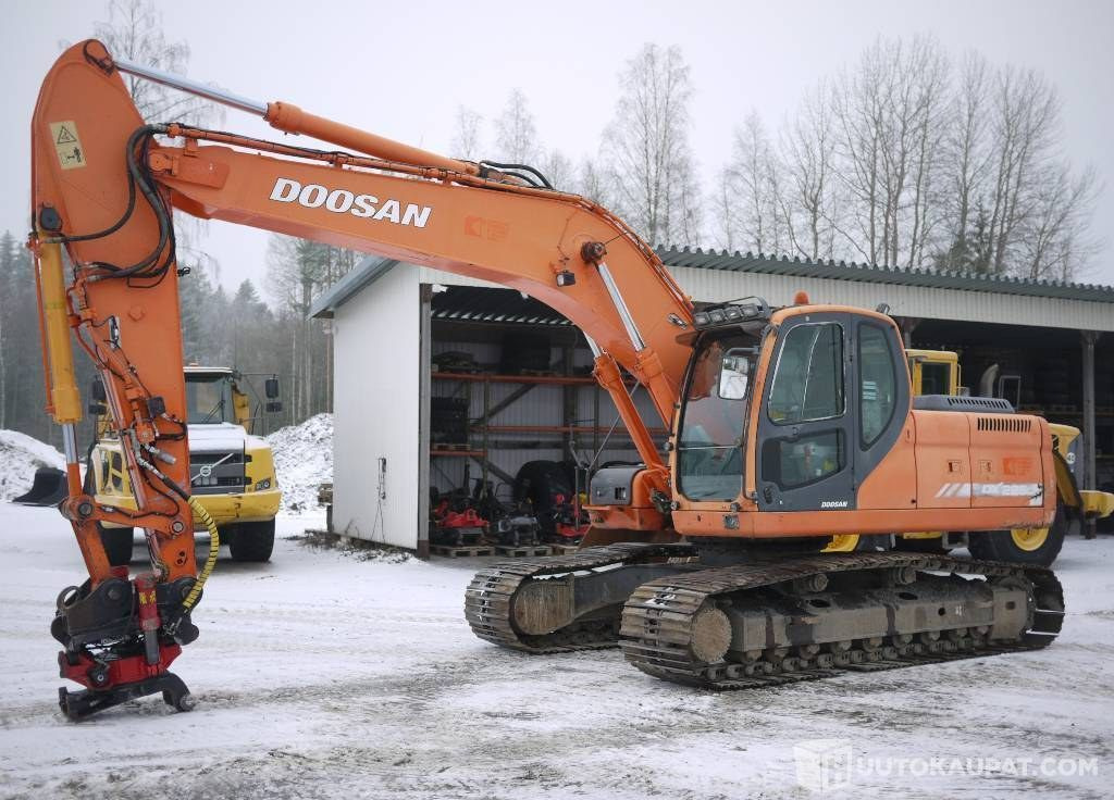 Doosan DX 225 LC, 2008, 16 115 h Kaivinkone, Humppila - Máquina de construção: foto 2 Doosan DX 225 LC, 2008, 16 115 h Kaivinkone, Humppila - Máquina de construção: foto 2