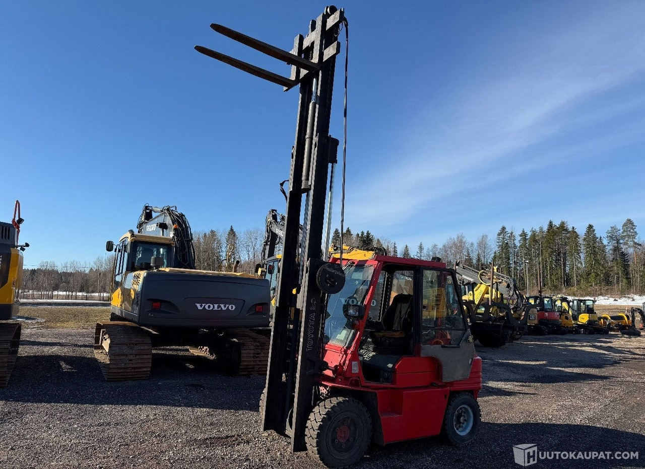 Toyota 02-5 FD35, 1994, dieseltrukki, 11 474 h, Lahti - Máquina de construção: foto 3 Toyota 02-5 FD35, 1994, dieseltrukki, 11 474 h, Lahti - Máquina de construção: foto 3