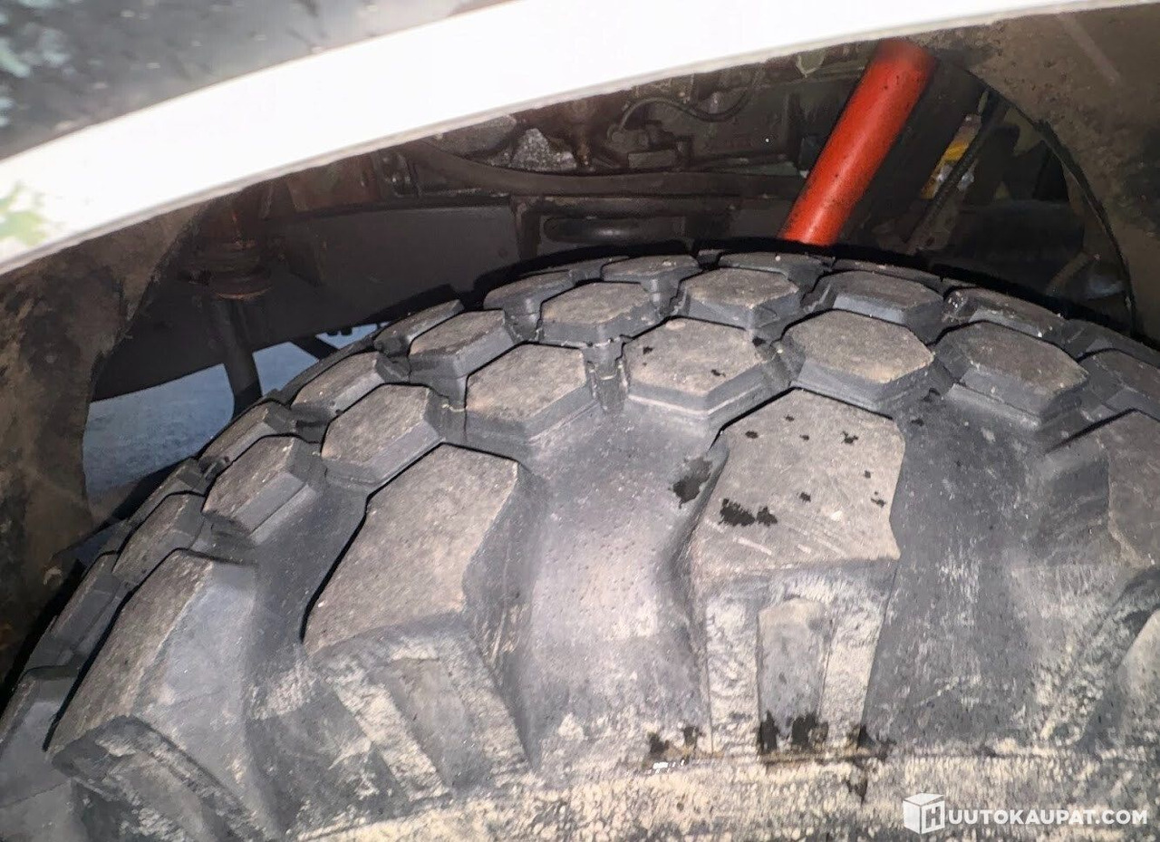 Mercedes-Benz UNIMOG, 5-seat cab, NUMMI crane, 1980, Vihti - Camião basculante, Camião grua: foto 5 Mercedes-Benz UNIMOG, 5-seat cab, NUMMI crane, 1980, Vihti - Camião basculante, Camião grua: foto 5