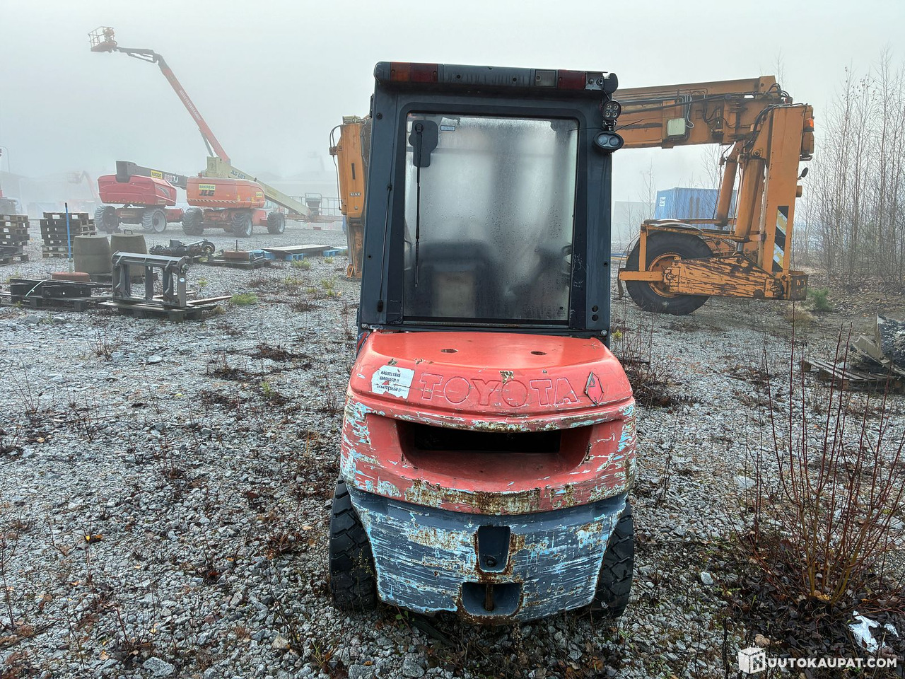 Toyota 02-7FDF30, 2004 Forklift, Lieto - Empilhador a diesel: foto 4 Toyota 02-7FDF30, 2004 Forklift, Lieto - Empilhador a diesel: foto 4