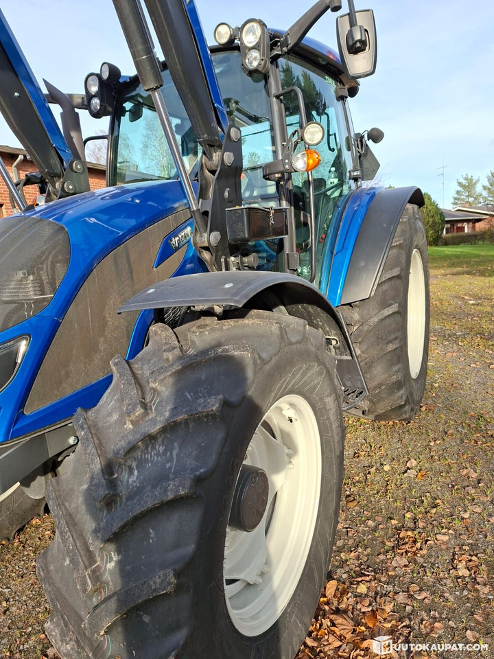 Valtra A134 with front loader, model year 2019, Kurikka - Trator: foto 3 Valtra A134 with front loader, model year 2019, Kurikka - Trator: foto 3
