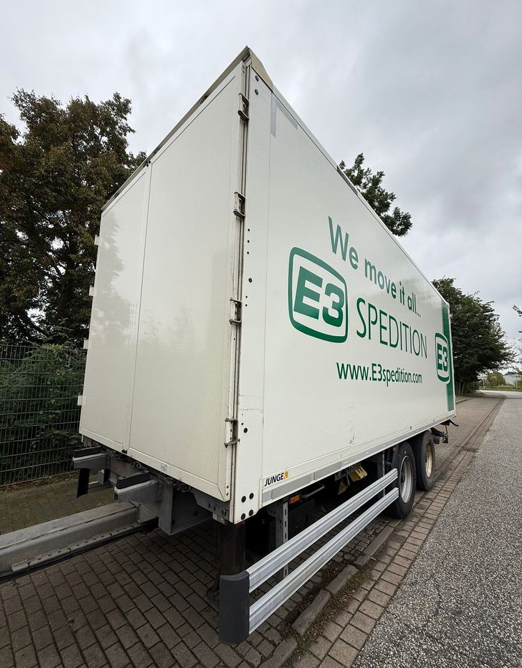 DAF XF ZESTAW TANDEM 2021 ORYGINALNY PRZEBIEG z Niemiec / PRZEJAZDOWY Z WINDĄ / - Camião furgão: foto 3 DAF XF ZESTAW TANDEM 2021 ORYGINALNY PRZEBIEG z Niemiec / PRZEJAZDOWY Z WINDĄ / - Camião furgão: foto 3