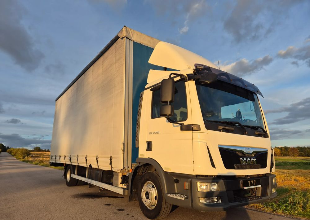 MAN TGL 12.250 6.2m 7.6m HAK AUTOMAT KLIMA 12000kg ESP EURO 6 mega / TOP STAN / okazja nauka jazdy MOŻLIWOŚĆ DOSTOSOWANIA elka - Camião de lona: foto 5 MAN TGL 12.250 6.2m 7.6m HAK AUTOMAT KLIMA 12000kg ESP EURO 6 mega / TOP STAN / okazja nauka jazdy MOŻLIWOŚĆ DOSTOSOWANIA elka - Camião de lona: foto 5