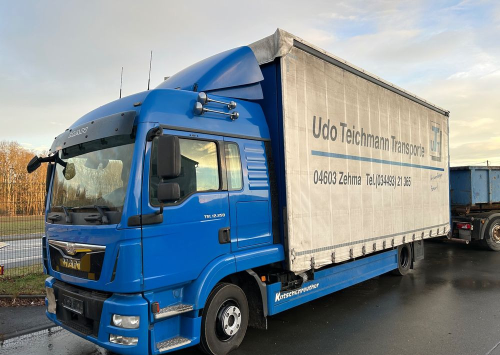 MAN TGL 12.250 cena za ZESTAW TANDEM UNIKAT przebieg z Niemiec MANUAL HAK / EURO 6 / przyczepa zestaw jumbo / opony 80% - Camião de lona: foto 1 MAN TGL 12.250 cena za ZESTAW TANDEM UNIKAT przebieg z Niemiec MANUAL HAK / EURO 6 / przyczepa zestaw jumbo / opony 80% - Camião de lona: foto 1