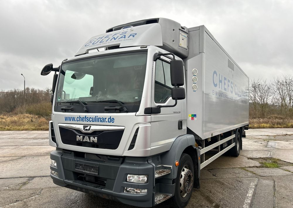 MAN TGM 18.290 2017 Supra 1250 mt z Niemiec / winda Klima webasto Michelin / OKAZJA Carrier TOP - Camião frigorífico: foto 1 MAN TGM 18.290 2017 Supra 1250 mt z Niemiec / winda Klima webasto Michelin / OKAZJA Carrier TOP - Camião frigorífico: foto 1