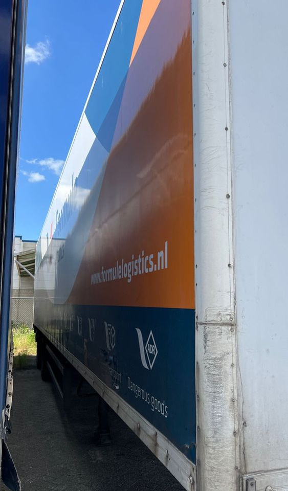 Wielton 2 osiowa NAUKA JAZDY 2 osie z Holandii dwu dwuosiowa dwie osie 2osiowa 2osie - Semi-reboque furgão: foto 5 Wielton 2 osiowa NAUKA JAZDY 2 osie z Holandii dwu dwuosiowa dwie osie 2osiowa 2osie - Semi-reboque furgão: foto 5