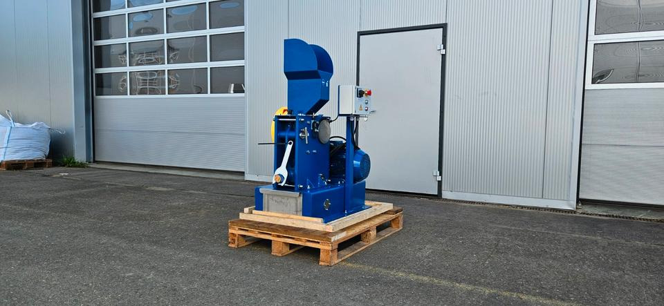Backenbrecher JC 300 - Brechbacken Wolframkarbid - Britador de mandíbula: foto 2 Backenbrecher JC 300 - Brechbacken Wolframkarbid - Britador de mandíbula: foto 2