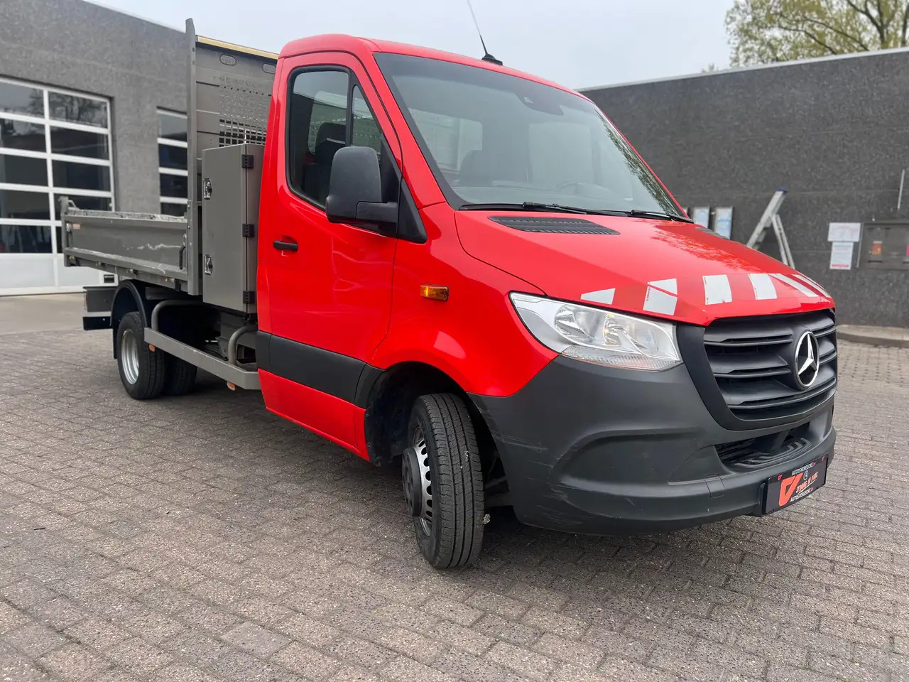Mercedes-Benz Sprinter 514 KOFFER-KIPPER (25.950€ex)MTM 7.000kg - Carrinha basculante: foto 3 Mercedes-Benz Sprinter 514 KOFFER-KIPPER (25.950€ex)MTM 7.000kg - Carrinha basculante: foto 3