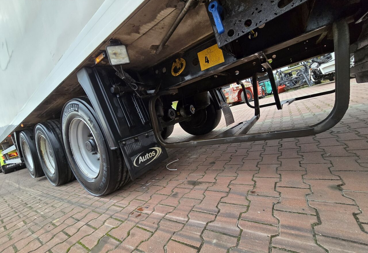 Semi-reboque frigorífico Krone doppelstock multitęperatura spektrum: foto 40 Semi-reboque frigorífico Krone doppelstock multitęperatura spektrum: foto 40