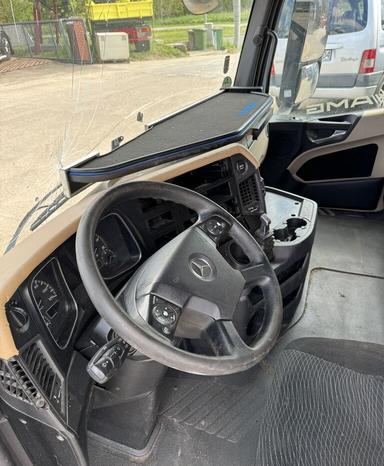 Mercedes-Benz Actros MP 4 - Cabine para Camião: foto 5 Mercedes-Benz Actros MP 4 - Cabine para Camião: foto 5