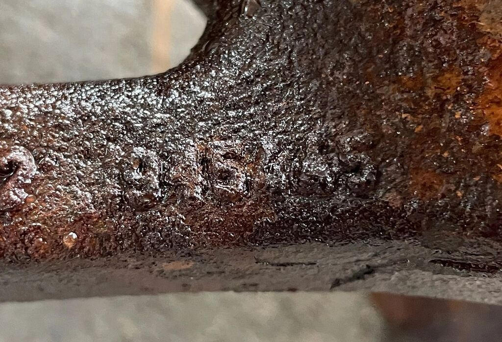 Scania R 730 V8 1906965 Scania R 730 V8 1906965 truck - Colector de escape para Camião: foto 2 Scania R 730 V8 1906965 Scania R 730 V8 1906965 truck - Colector de escape para Camião: foto 2