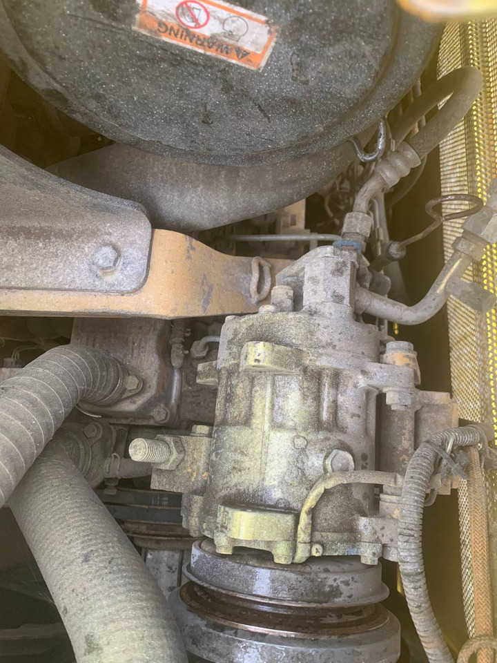 Buldôzer CATERPILLAR D5G: foto 7
