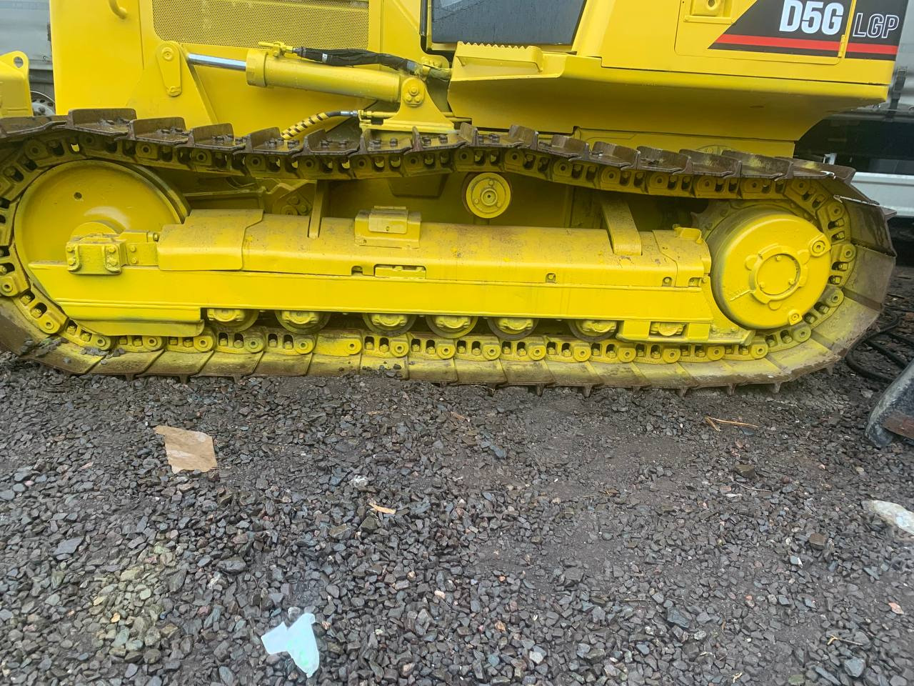 Buldôzer CATERPILLAR D5G: foto 14