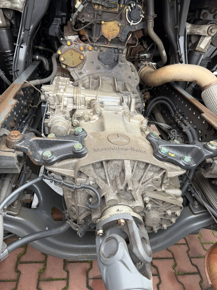 Mercedes Atego III Antos G140-8 - Caixa de velocidade: foto 4 Mercedes Atego III Antos G140-8 - Caixa de velocidade: foto 4