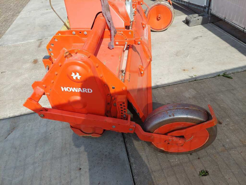 Howard HR 40-205 - Maquina para lavrar a terra: foto 2 Howard HR 40-205 - Maquina para lavrar a terra: foto 2
